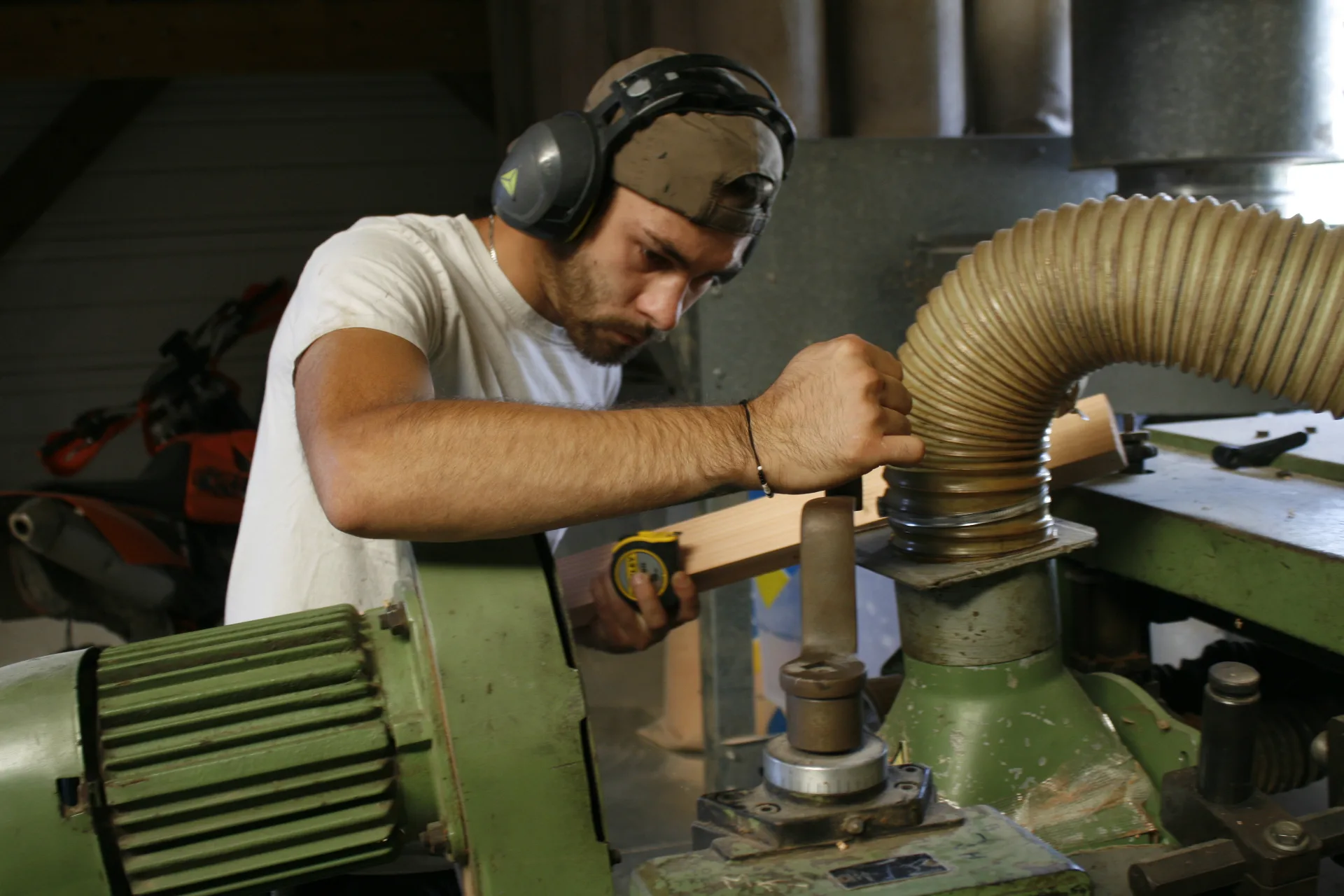 Stockage bois en atelier