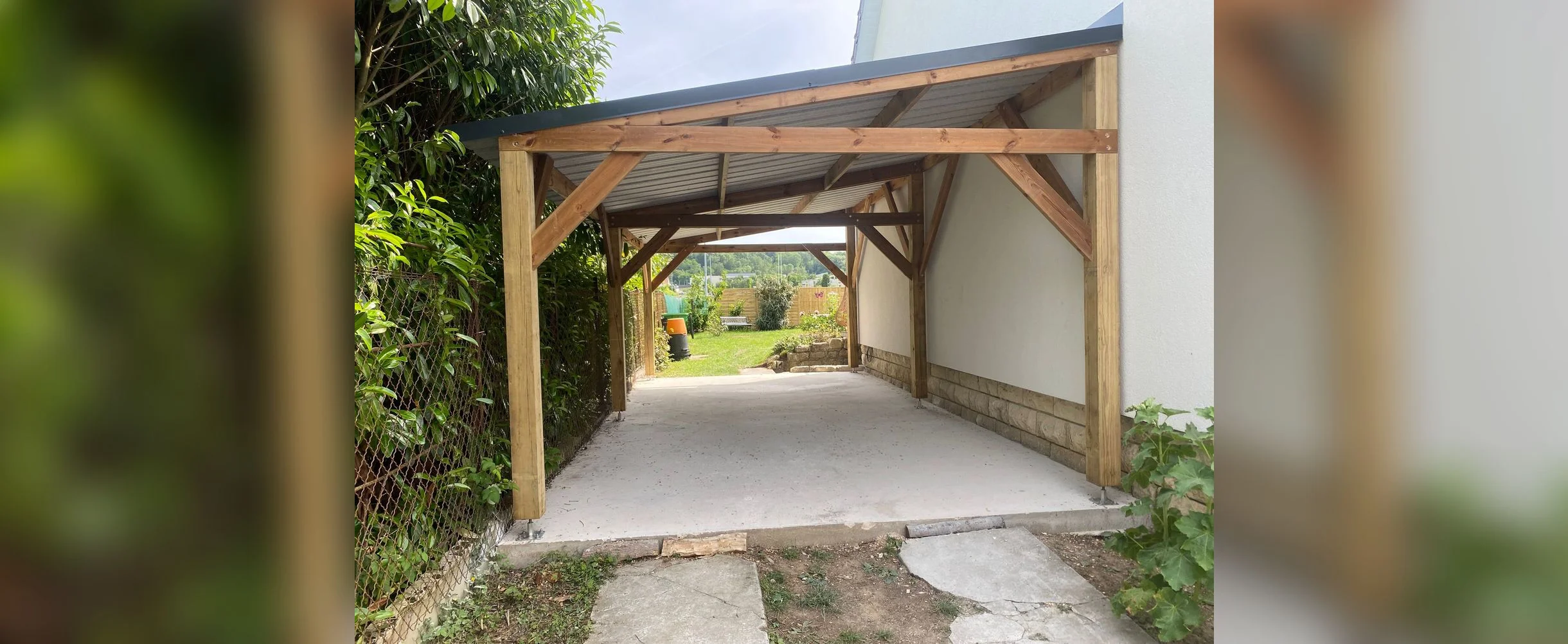 Carport bois bac acier autoporté réalisé près de Crépy-en-Valois