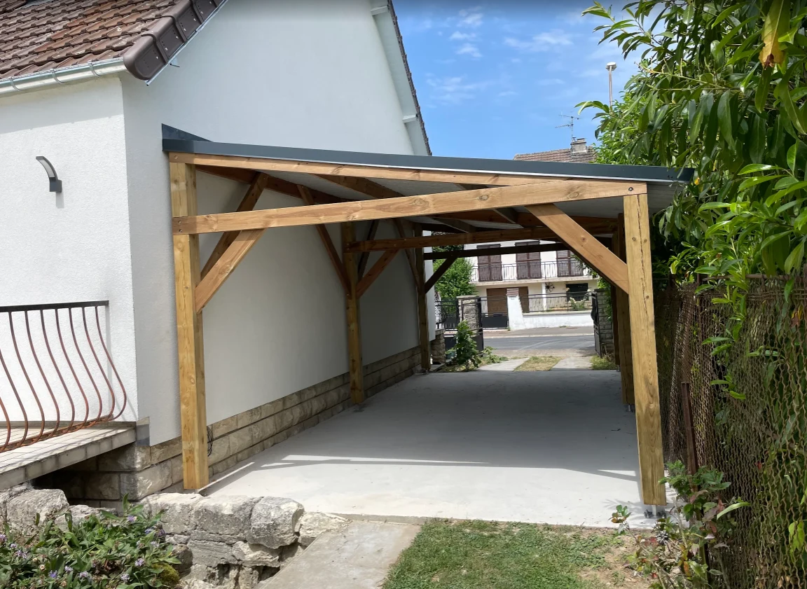 Carport adossé — côté jardin
