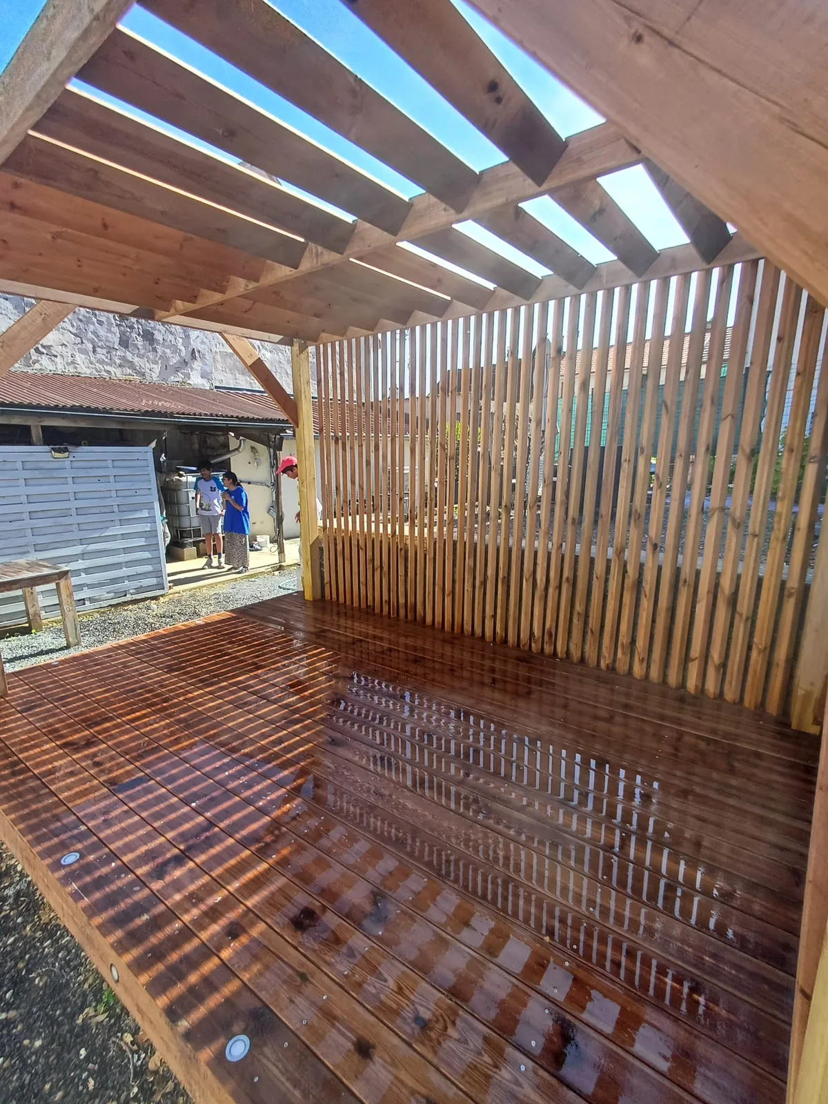 Terrasse bois et pergola réalisées à Congis-sur-Thérouanne, en Seine-et-Marne