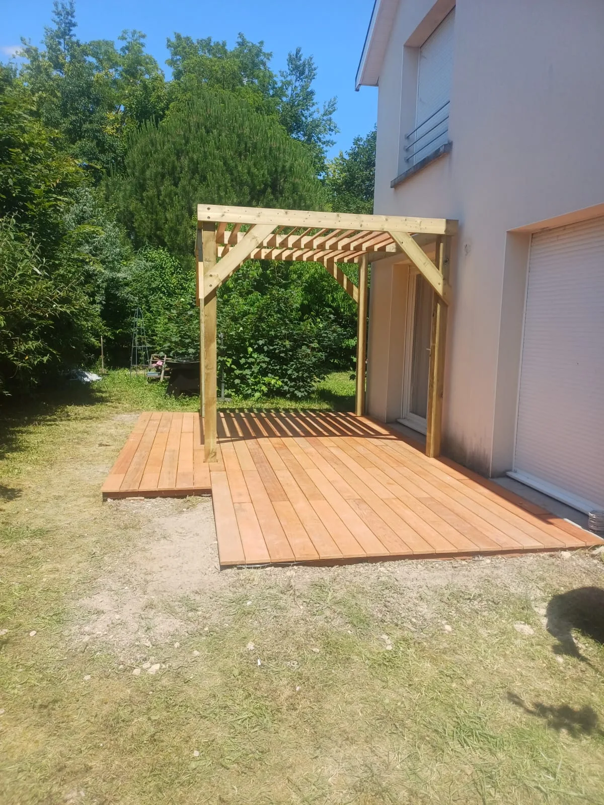 Terrasse bois côté jardin